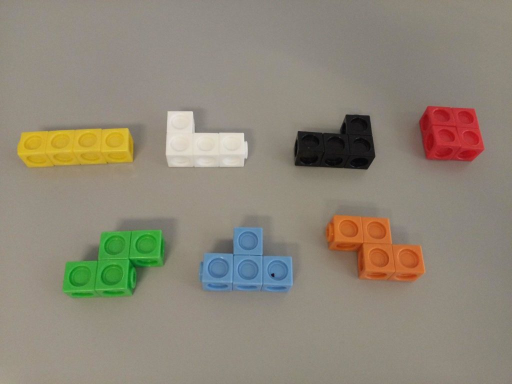 Tetris met multilink cubes